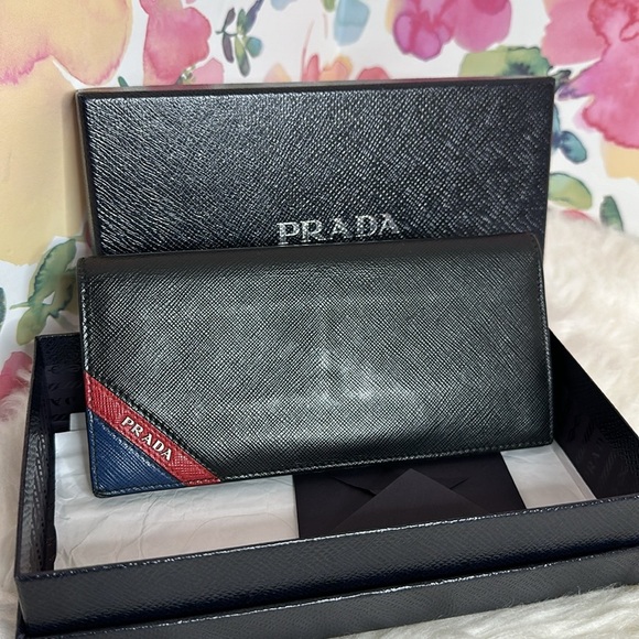 💯Authentic Prada Long Wallet🍀 - Picture 14 of 14